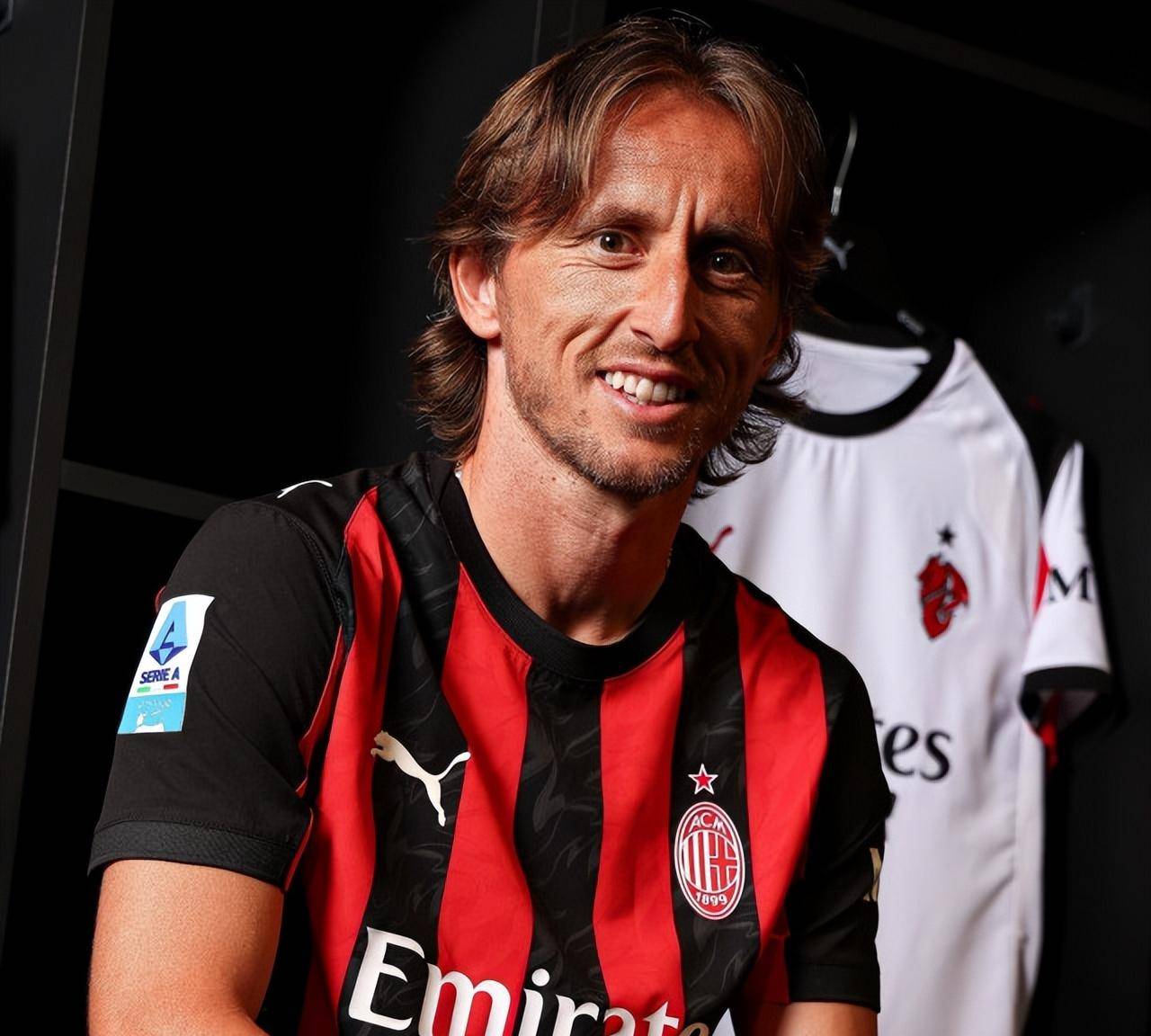 [图]世界羽联年终总决赛 石宇奇2-0昆拉武特晋级决赛