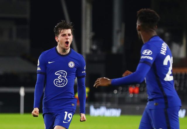 费城人队老将莫耶在 45 岁高龄拿下 16 胜，展示了慢球速投手的极致生存术